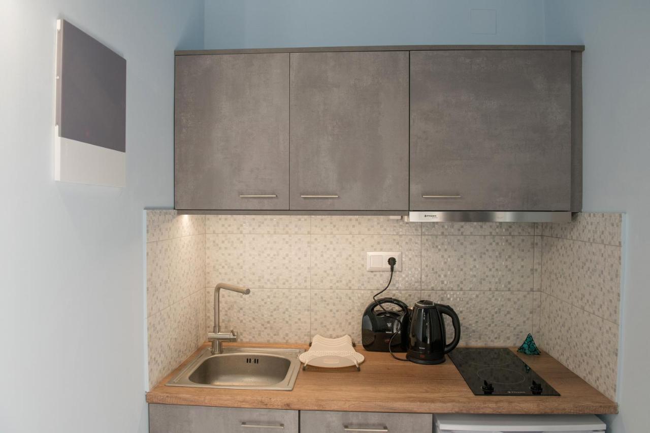The Blue Apartment In The Heart Of Heraklion Bagian luar foto