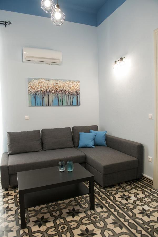 The Blue Apartment In The Heart Of Heraklion Bagian luar foto